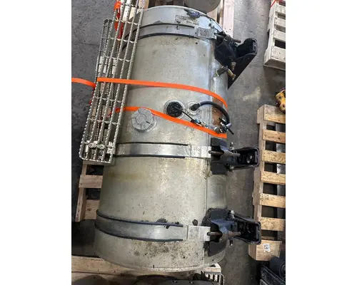 CAT CT660 Fuel Tank