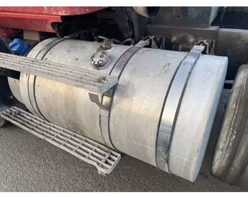 CAT CT660 Fuel Tank