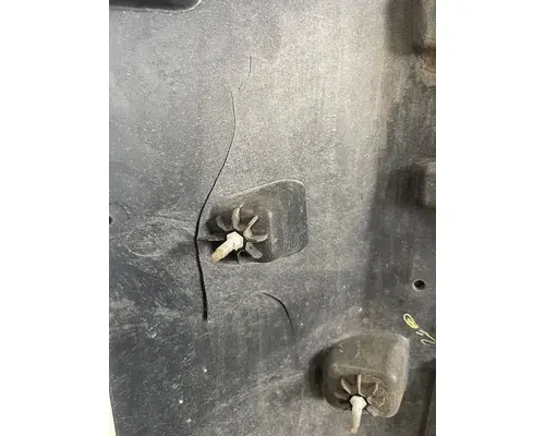 CAT CT660 Grille
