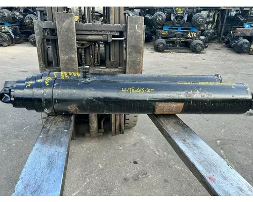 CAT CT660 Hydraulic PistonCylinder