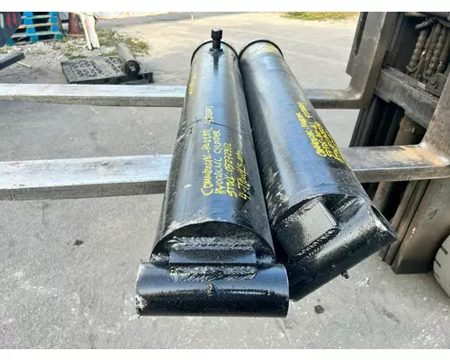 CAT CT660 Hydraulic PistonCylinder