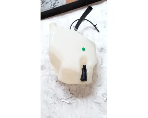 CAT CT681 Windshield Washer Reservoir