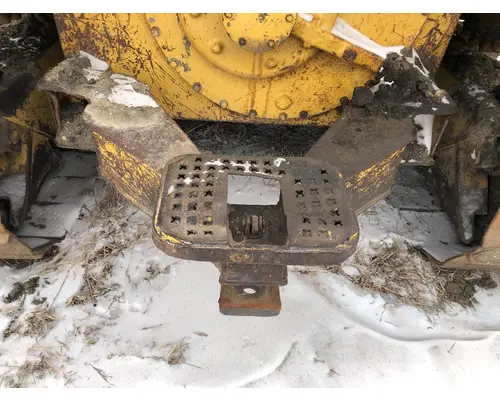 CAT D4H XL Equip Tow Hook