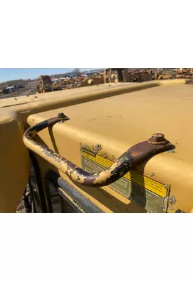 CAT D6H Equip Handrail