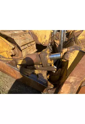 CAT D6H Equip Hydraulic Cylinder