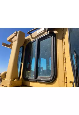 CAT D6H Equip Side Glass