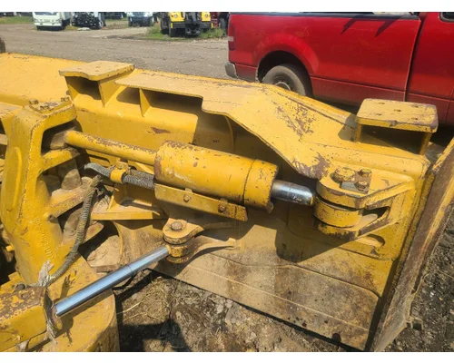 CAT D6N XL Equipment (Mounted)