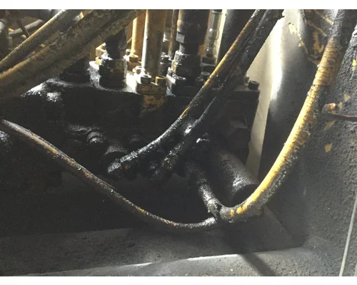 CAT E200B Equip Hydraulic Valve