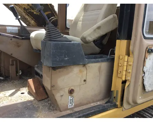 CAT E200B Equip Interior Misc. Parts