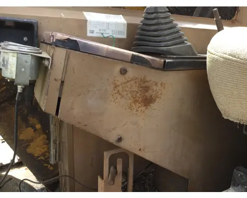 CAT E200B Equip Interior Misc. Parts
