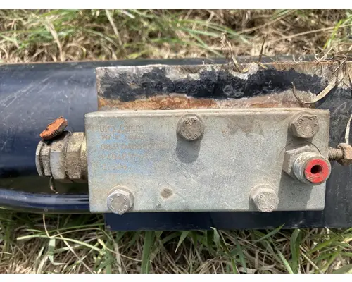 CAT TH580B Equip Hydraulic Valve