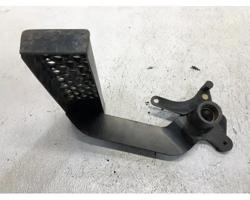 CAT TH580B Equip Pedal