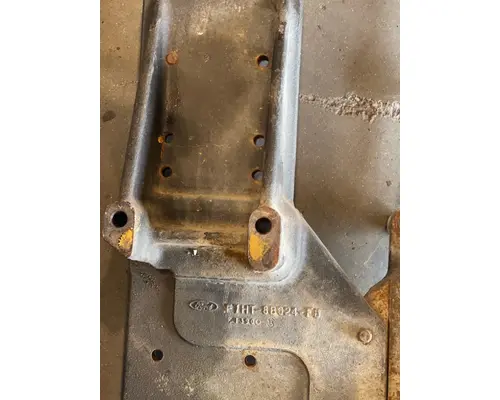 CAT Y122064ST Brackets, Misc.