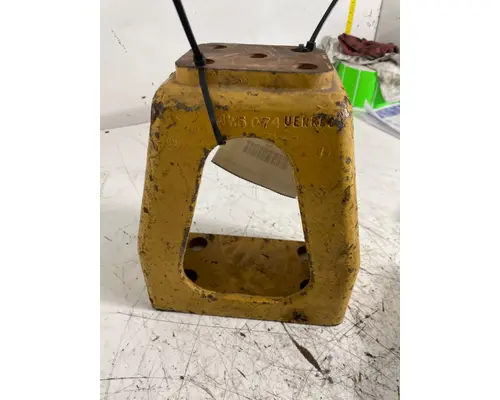 CAT  Bumper Bracket, Front
