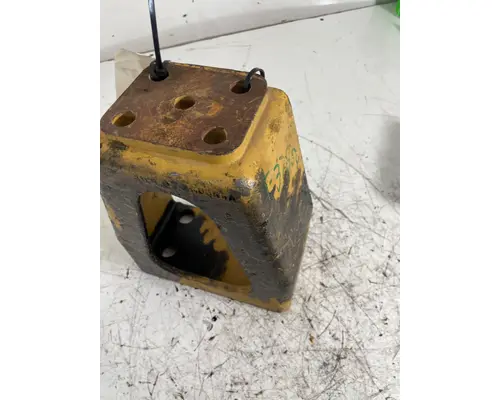 CAT  Bumper Bracket, Front