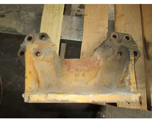 CAT  Engine Mounts