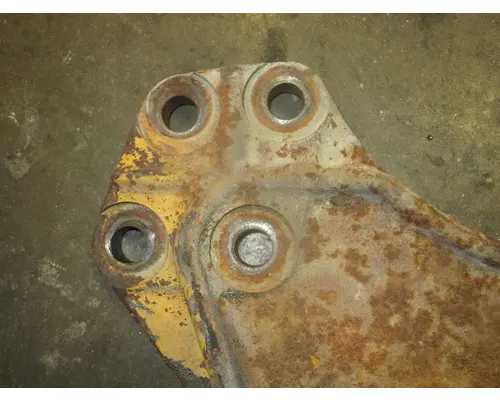 CAT  Engine Mounts