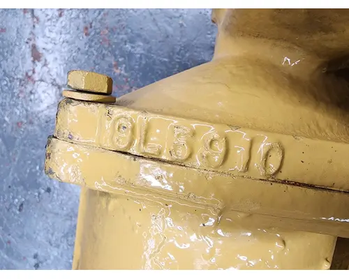 CAT  Engine Oil Cooler