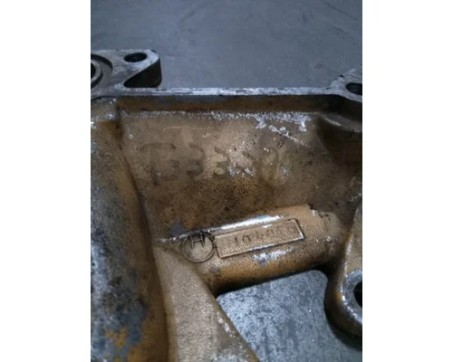 CAT  Engine Oil Cooler