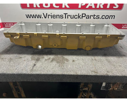CAT  Oil Pan