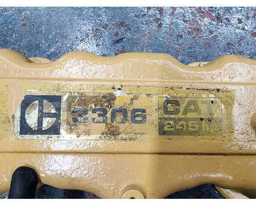 CAT  Valve Cover