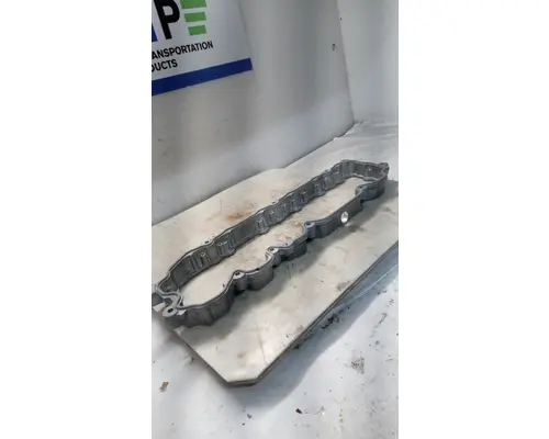 CAT  Valve Cover