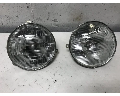 CCC TRUCK Headlamp Assembly