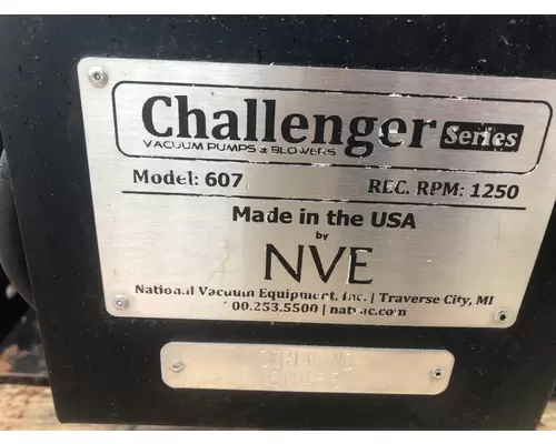 CHALLENGER 607 Vacuum Pump