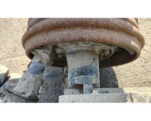 CHALMERS 800 Series Cutoff Tandem Axle