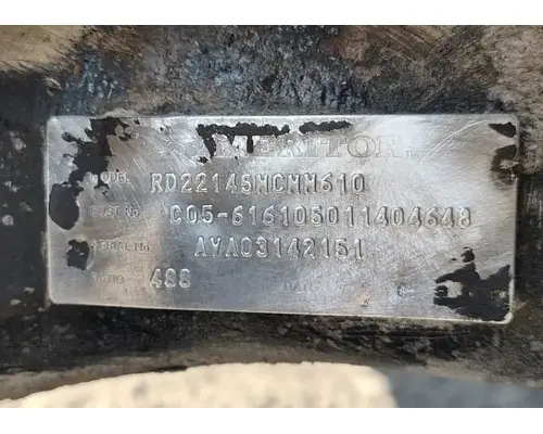 CHALMERS 800 Series Cutoff Tandem Axle