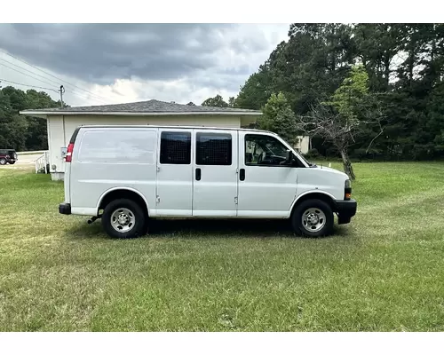 CHEVROLET 2500 EXPRESS Complete Vehicle