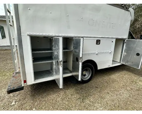 CHEVROLET 3500 EXPRESS Complete Vehicle