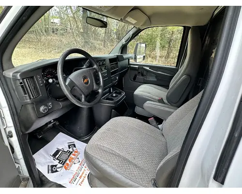 CHEVROLET 3500 EXPRESS Complete Vehicle