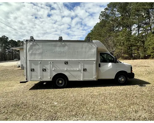 CHEVROLET 3500 EXPRESS Complete Vehicle