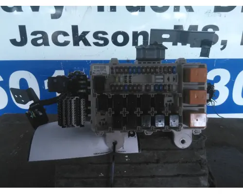 CHEVROLET 4500HD LCF FUSE BOX