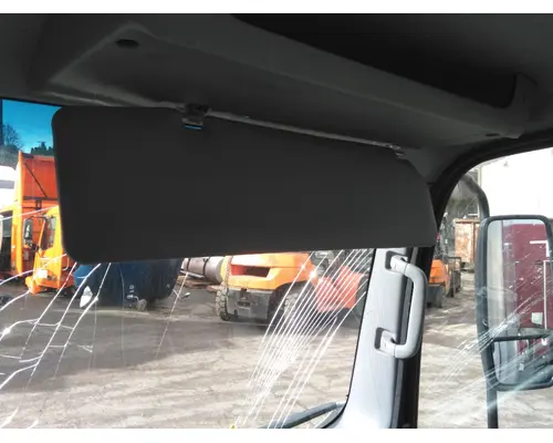 CHEVROLET 4500HD LCF GAUGE CLUSTER