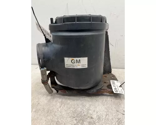 CHEVROLET 7000 Air Cleaner