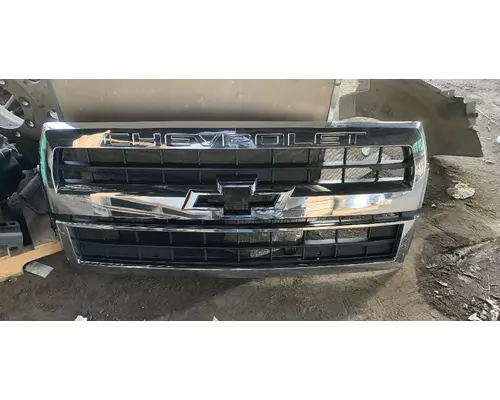 CHEVROLET C5500 (1ST GEN) Grille