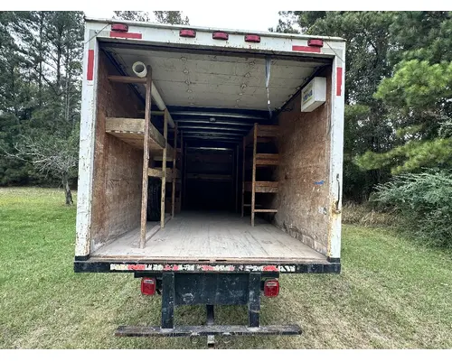 CHEVROLET C5500 Complete Vehicle