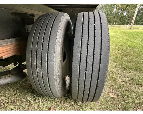 CHEVROLET C5500 Complete Vehicle