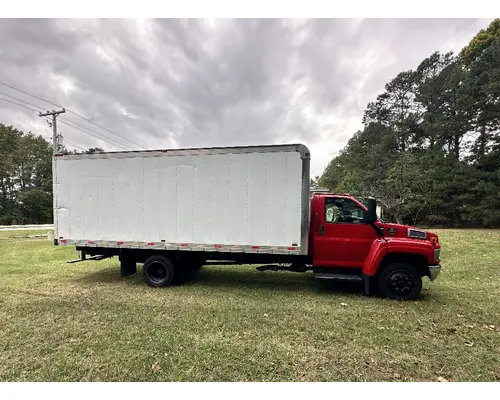 CHEVROLET C5500 Complete Vehicle