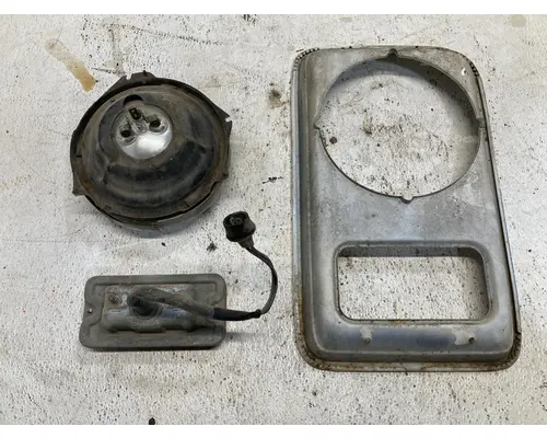 CHEVROLET C5 Headlamp Assembly