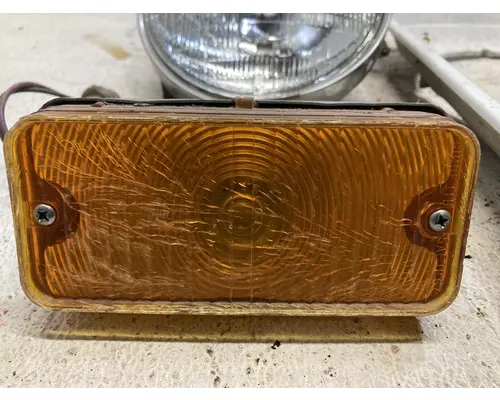 CHEVROLET C5 Headlamp Assembly