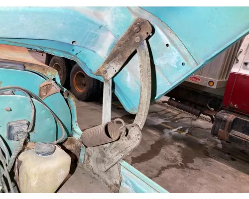 CHEVROLET C5 Hood Hinge