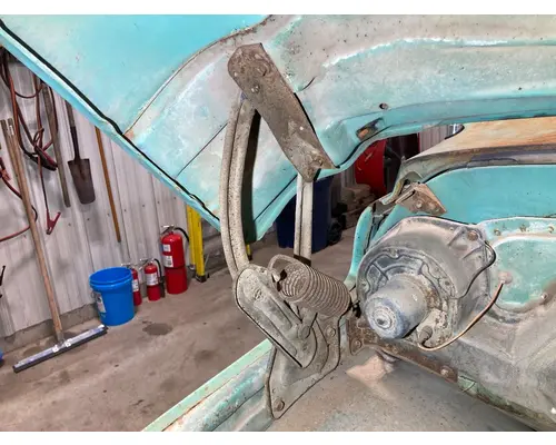 CHEVROLET C5 Hood Hinge