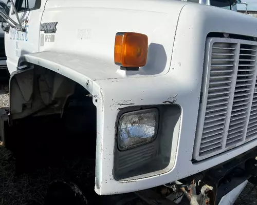 CHEVROLET C6500 (1ST GEN) Hood