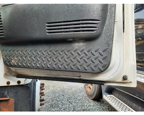 CHEVROLET C6500 2003-2010 DOOR ASSEMBLY, FRONT