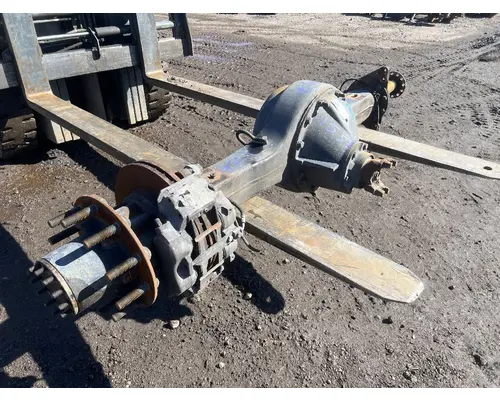 CHEVROLET C6500 Axle Assembly, Rear