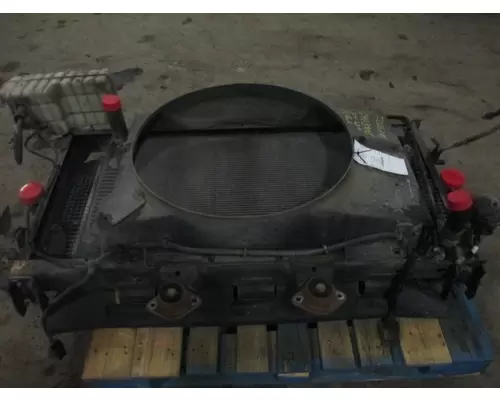 CHEVROLET C6500 COOLING ASSEMBLY (RAD, COND, ATAAC)