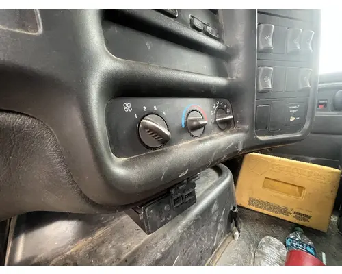 CHEVROLET C6500 Dash Assembly